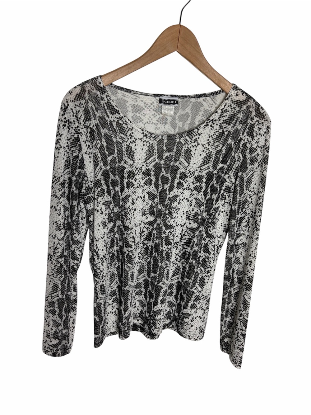 Scene 1 Y2K 90s white & gray snake reptile skin long sleeve blouse size M